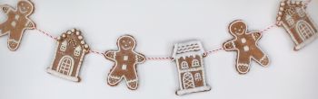 string of gingerbread men